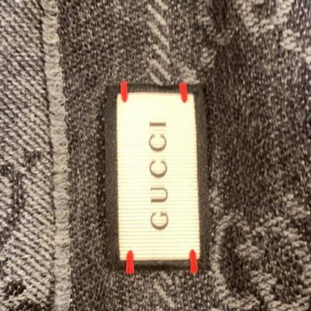 Authetic Gucci Scarf - Picture 4 of 5